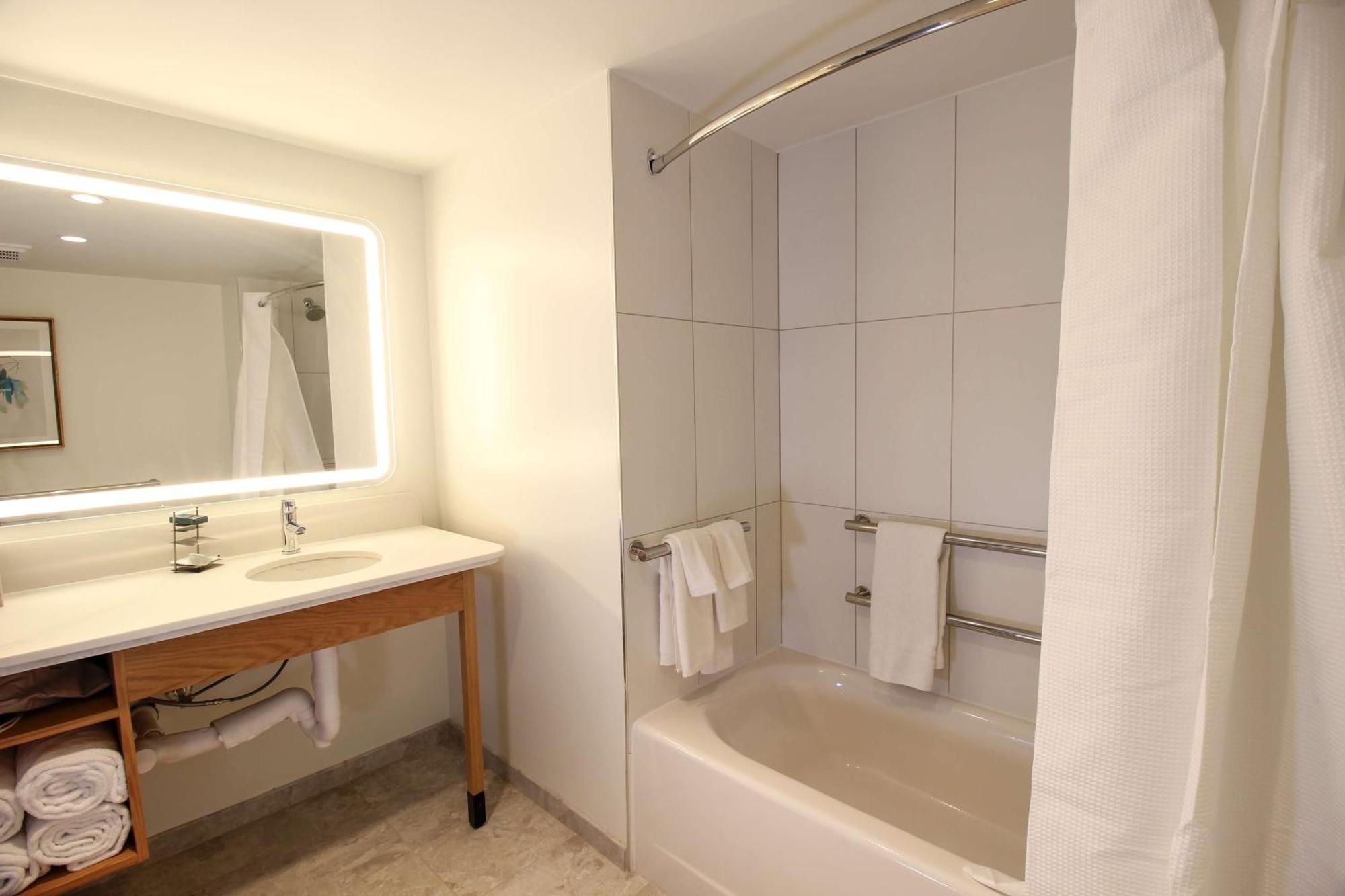 Doubletree By Hilton Clarksville Riverview Экстерьер фото