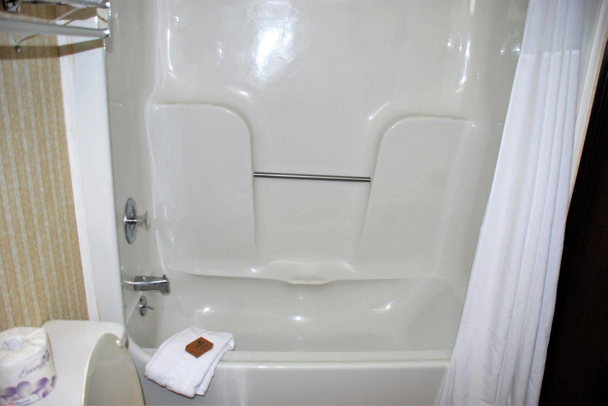 Doubletree By Hilton Clarksville Riverview Экстерьер фото