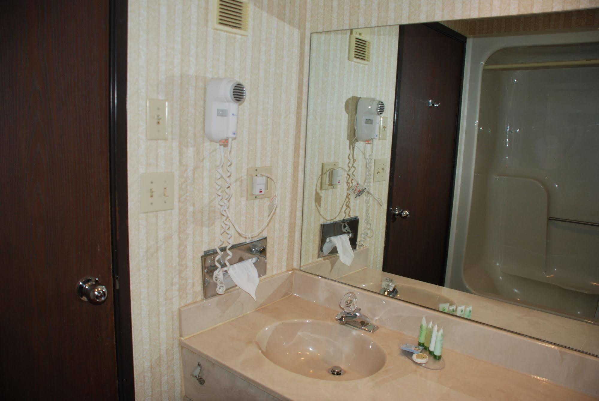 Doubletree By Hilton Clarksville Riverview Экстерьер фото